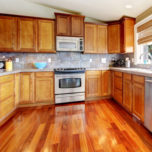 Wood Floor in Kitchen<br />
